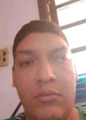 Yank Brito Toled из Cuiabá 32 года