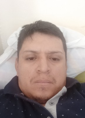 Paul Santiago To, 42, República del Ecuador, Cuenca