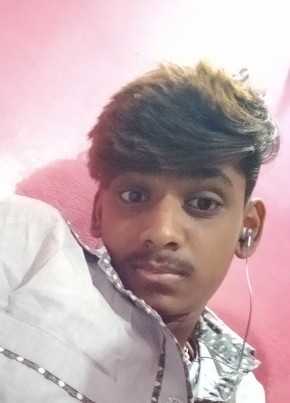 Farhan Shariff, 19, India, Bangalore
