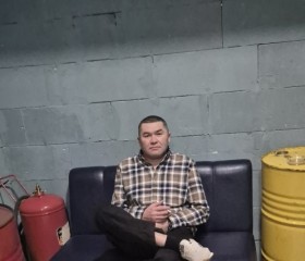 Serik, 42, Yasynuvata