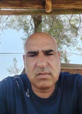 Cheikh из La Villa y Corte de Madrid 46 лет
