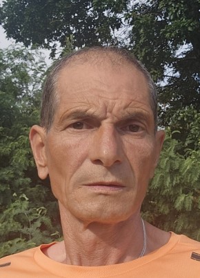 Dimitar из Paris 52 года