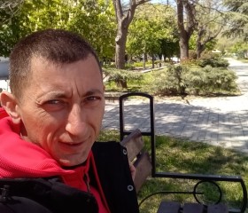 Evgeniy, 37, Lenino