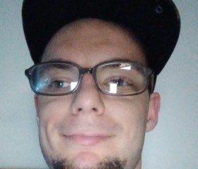 Casey, 25, Youngstown
