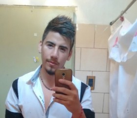 julian, 29, Punta Alta