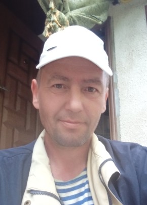 Виталик из Bălți 48 лет