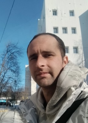 Денис из Киева 35 лет