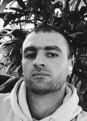 Andrei из Lyon 30 лет