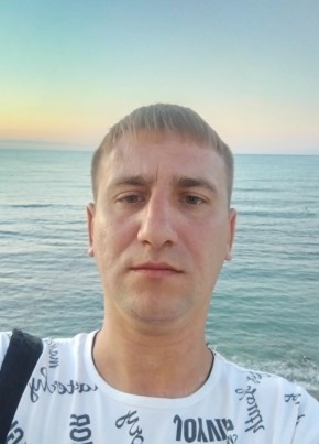 Андрей из Белгорода 37 лет