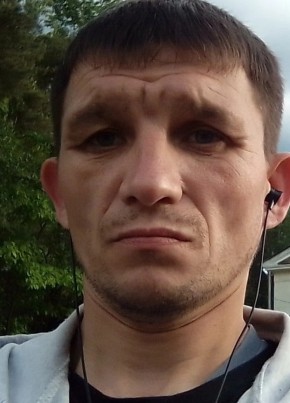 Александр, 39, Россия, Сланцы