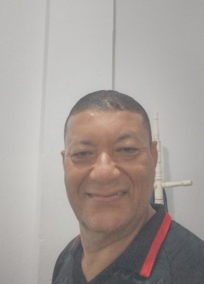 Julio Cesar из Salvador 57 лет