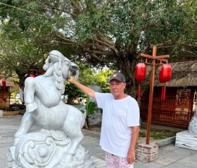Valeriy, 65, Saint Petersburg