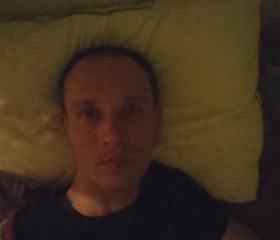Ilya, 36, Slough