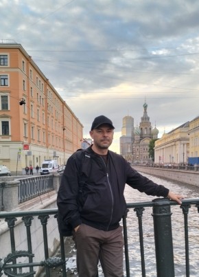 Александр из Луховицы 46 лет