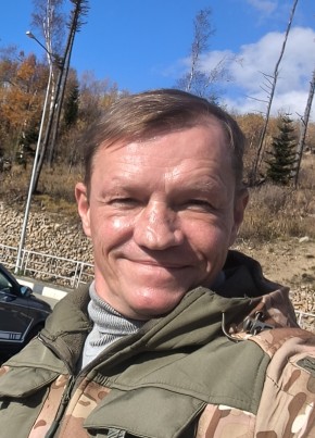 Иван из Южно-Сахалинска 52 года