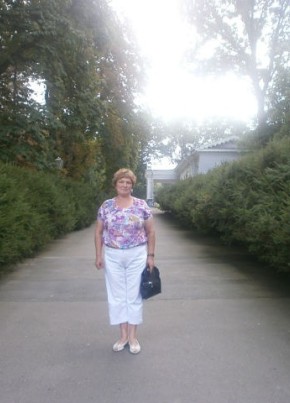 Мария, 60, Україна, Коростишів