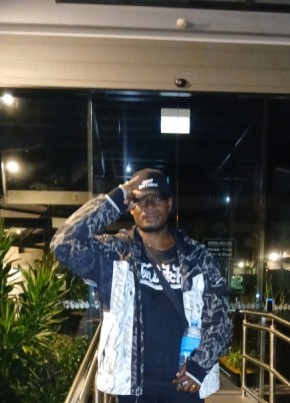 Kayboy из Honiara 30 лет