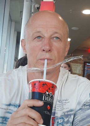 Анатолий из Дзержинска 48 лет