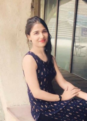 Deepika Sharma, 24, India, Jaipur