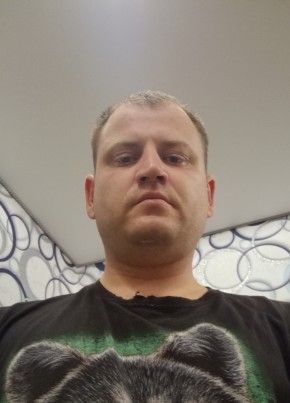 Николай из Сургута 33 года