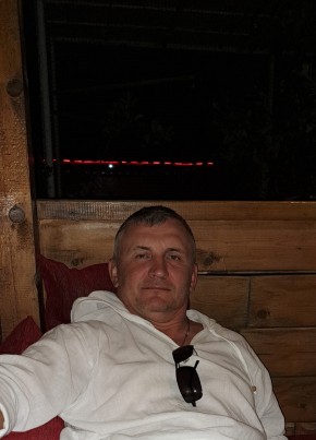 александр из Старой Руссы 54 года