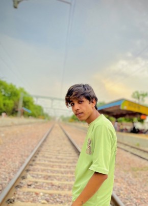 Sameer thakur, 19, India, Kāndhla