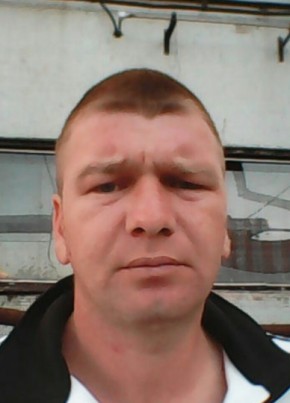 николай, 39, Россия, Оханск