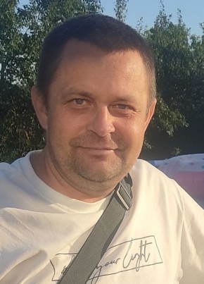 Андрей из Луховицы 43 года