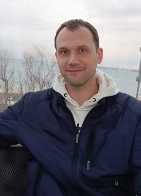 Дмитрий из Москвы 42 года