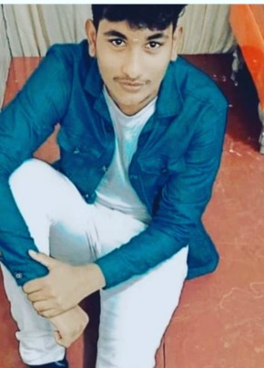 Ravi Bharat, 20, India, Chennai