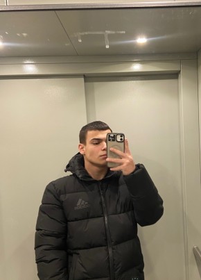 Artem, 20, Russia, Omsk