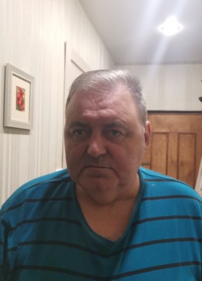 АНДРЕЙ из Санкт-Петербурга 71 год