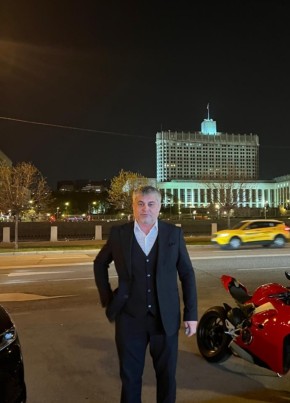 Мурат из Москвы 49 лет