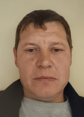 Илья из Москвы 42 года