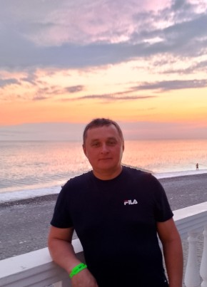 Василий из Мурманска 48 лет