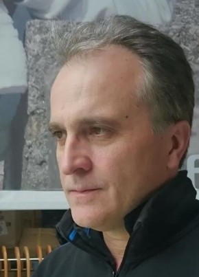 Алексей из Paris 59 лет