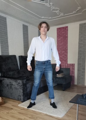 Андре из Фролово 63 года