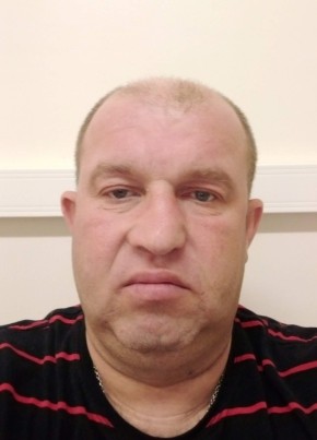 Олег из Пскова 46 лет