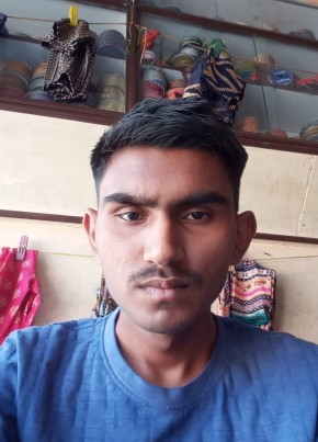 Atul Parmar, 20, India, Thāsra
