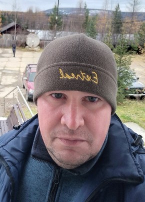 Aleksandr, 18, Russia, Nizhnevartovsk