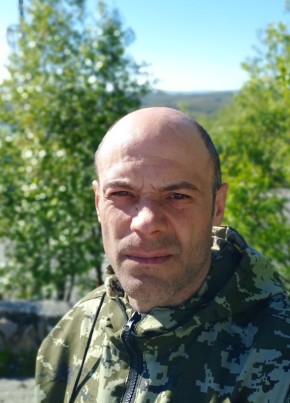 Максим, 40, Россия, Снежногорск