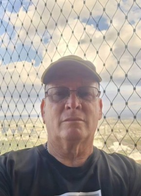 Peter из Melbourne 55 лет