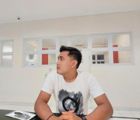 Atok, 28, Surabaya