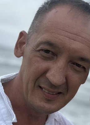 Дмитрий из Уссурийска 44 года
