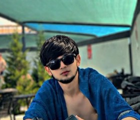 Magashov, 22, Berlin
