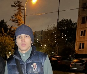 Kong, 20, Moscow