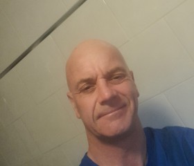 BRONNY, 54, Stirling