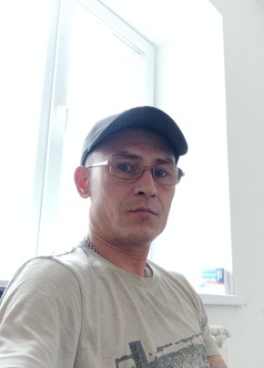 Сега из Екатеринбурга 42 года