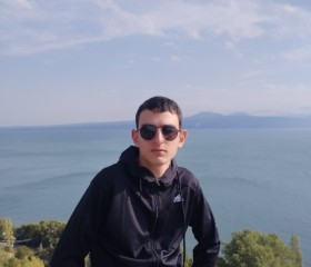 Gor, 19, Yerevan
