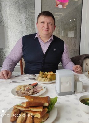Руслан из Новороссийска 42 года